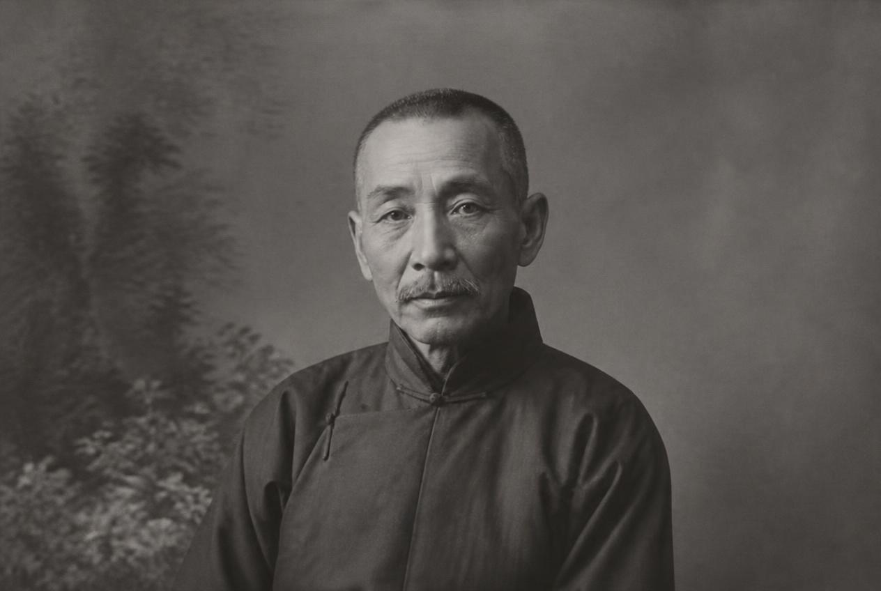After restoration: A 1910s portrait, clear of glass-plate cracks