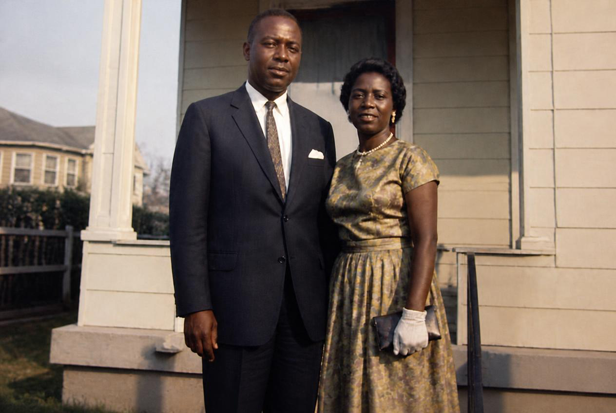 After restoration: A 1950s couple, free of water damage