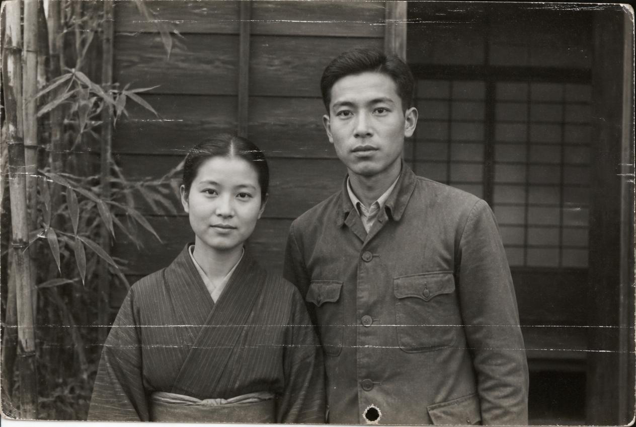 Before restoration: A 1930s couple with a clean silver print